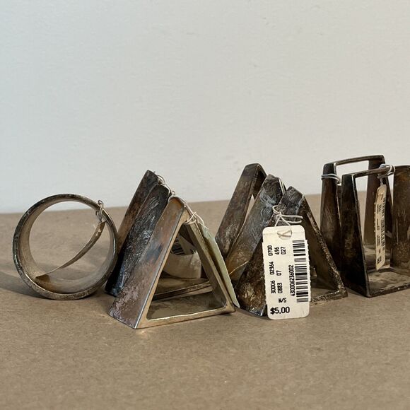 Henri Bendel Napkin Rings Set of 9 Silver Plate (?) Geometric Shapes Tablescape
